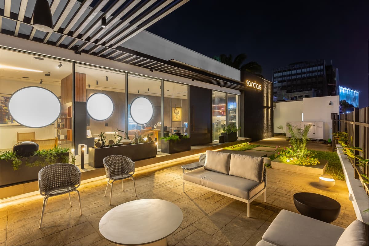 OUTDOOR SOUNDSCAPE